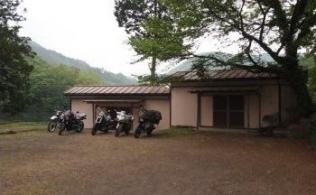 秋山川キャンプ場 バンガロー