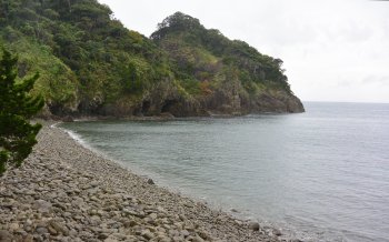 浮島海岸 左側